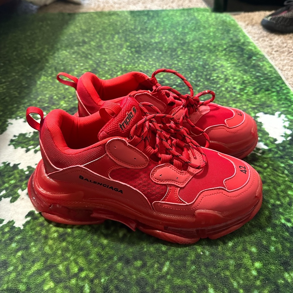 Red Balenciaga Triple S - Picture 3 of 6